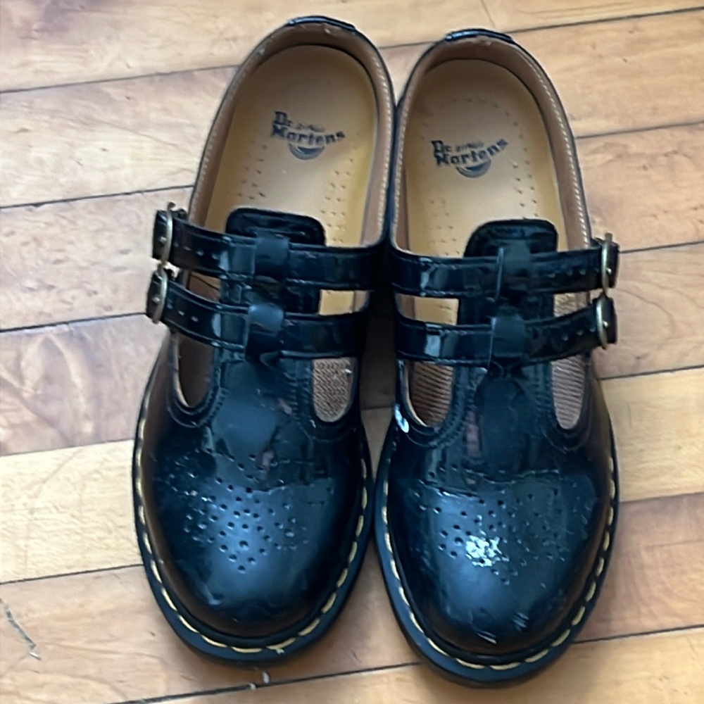 Patent leather Docs